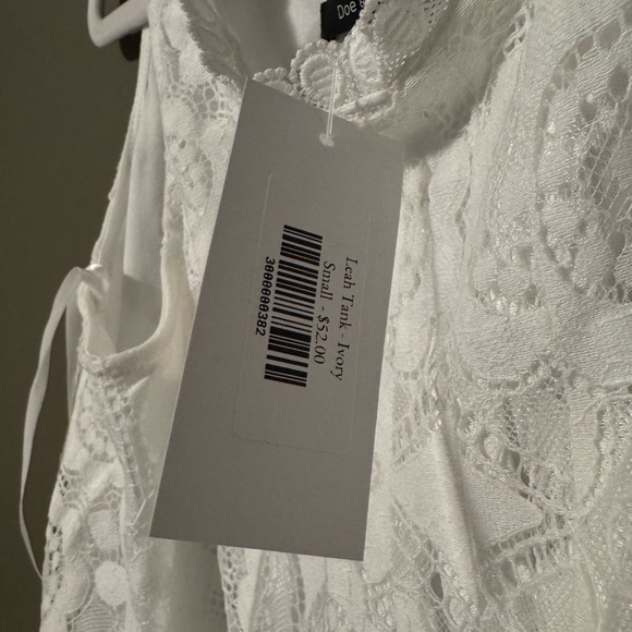 Doe & Rae Leah Lace Tank White Size S NWT - Picture 4 of 4